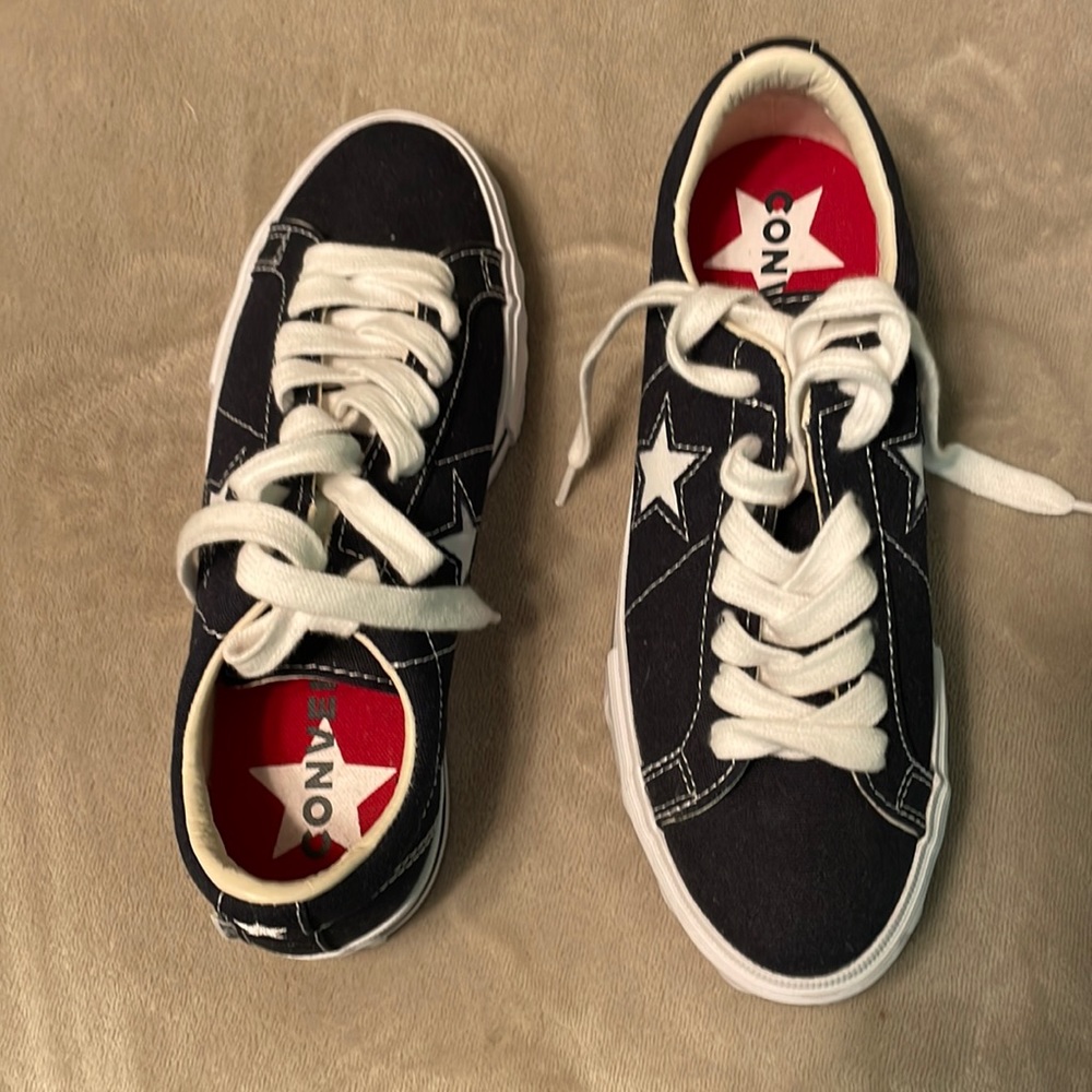 Almost new. Converse One Star Platform Canvas navy blue
